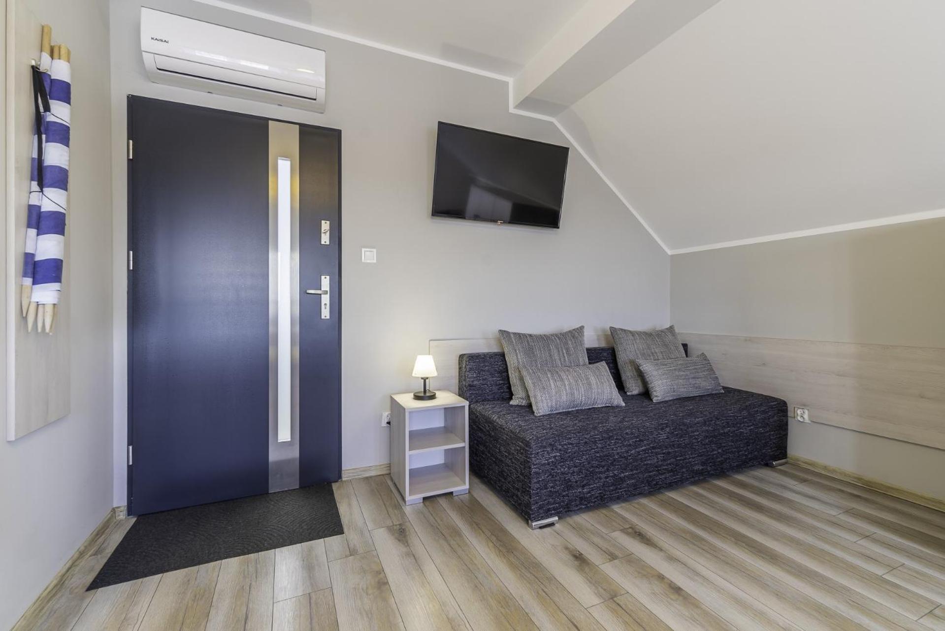 Frajda Domki: Spacious Apartments & Studios Rewal Exterior photo