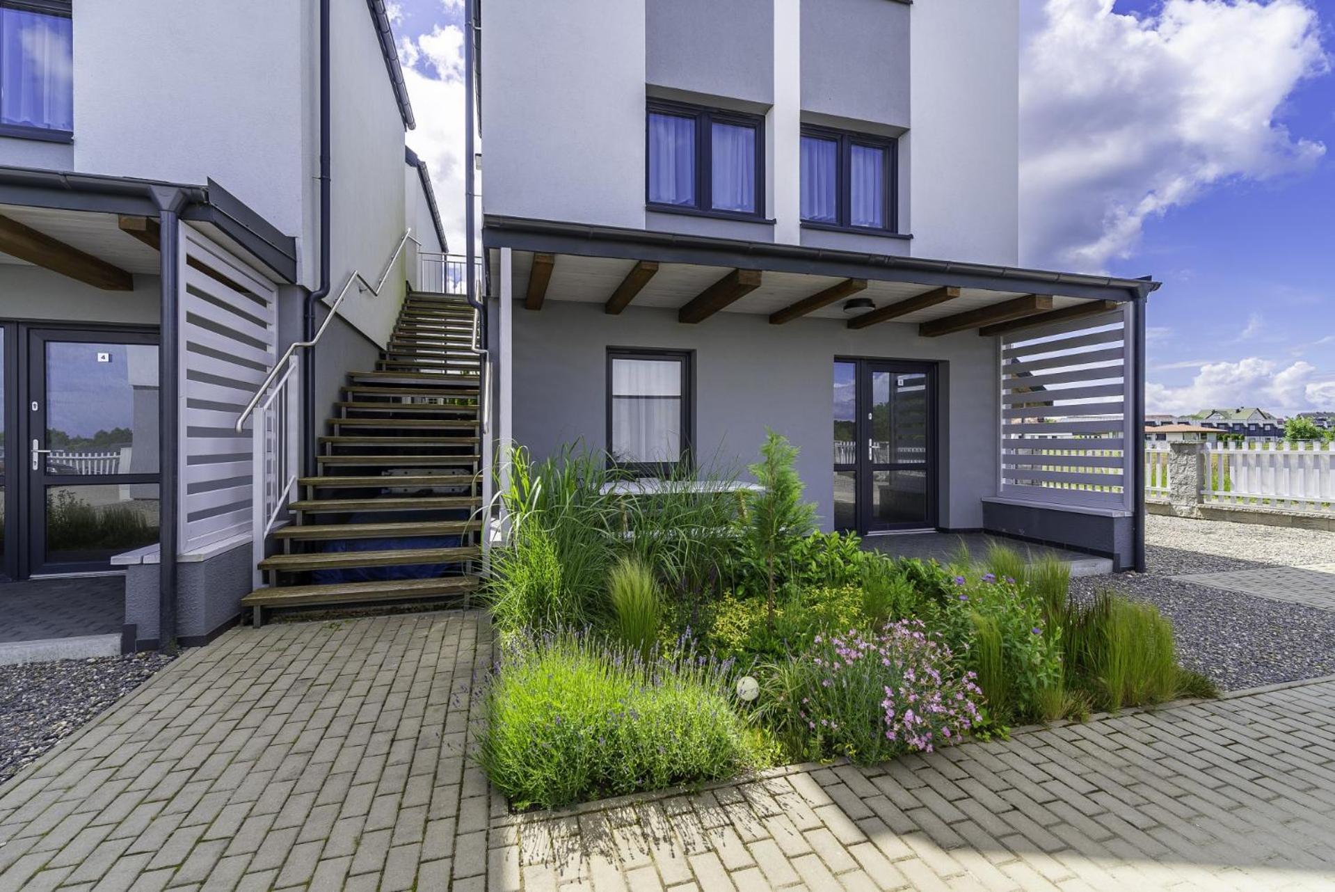 Frajda Domki: Spacious Apartments & Studios Rewal Exterior photo