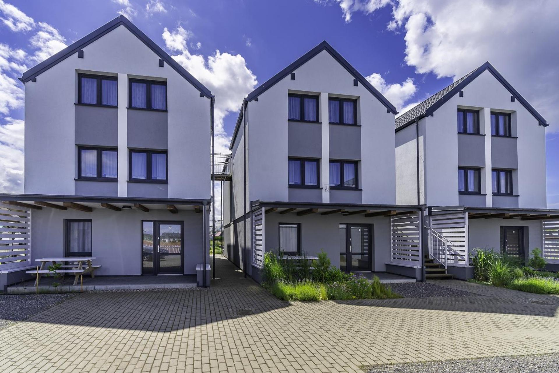 Frajda Domki: Spacious Apartments & Studios Rewal Exterior photo